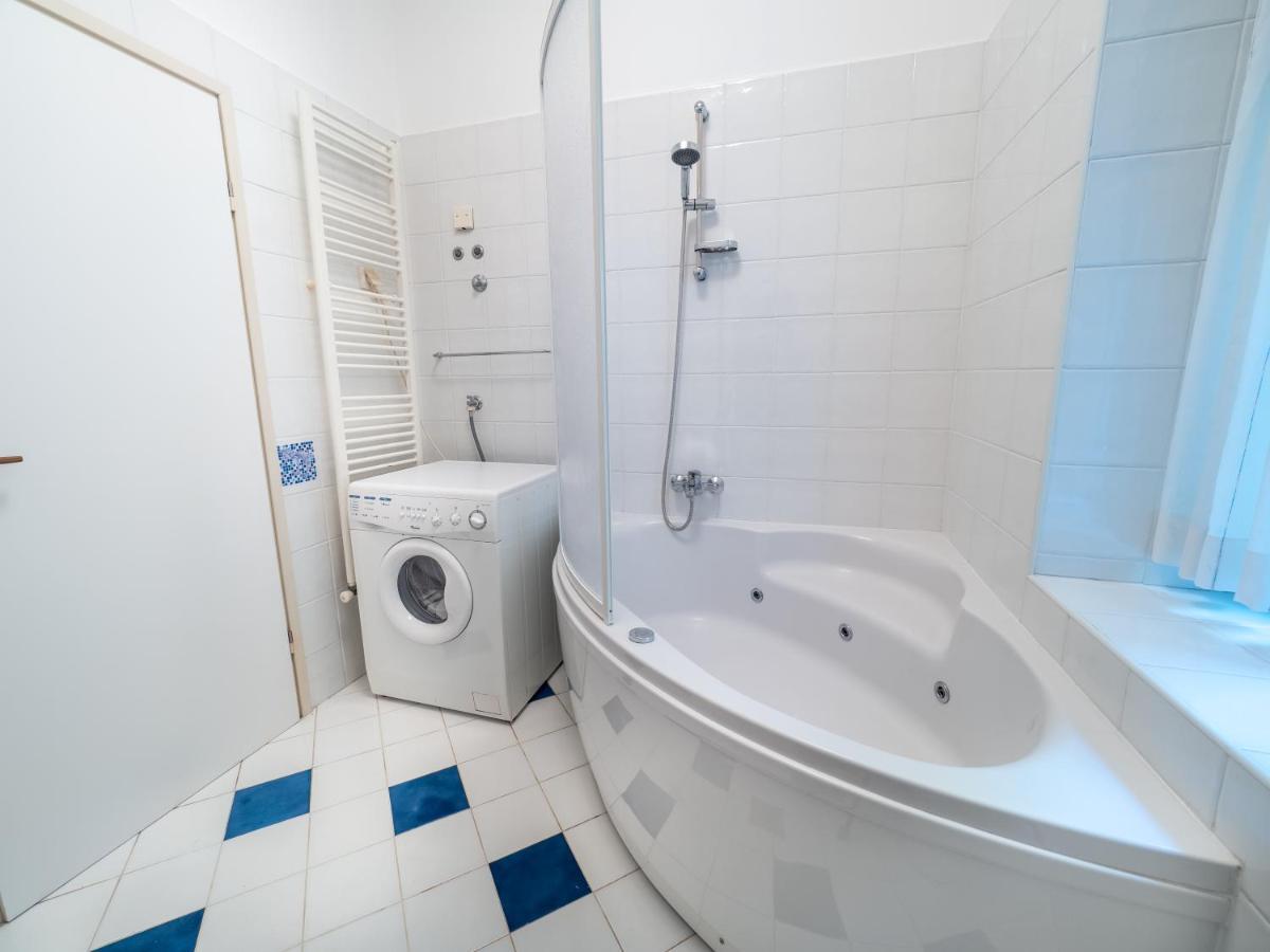 Classy And Sunny Apartment In Fiume Esterno foto